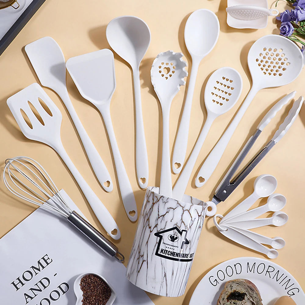 18-Piece Pink Silicone Kitchen Utensil Set – Food-Grade Cooking Tools with Spatulas, Turners & Measuring Spoons