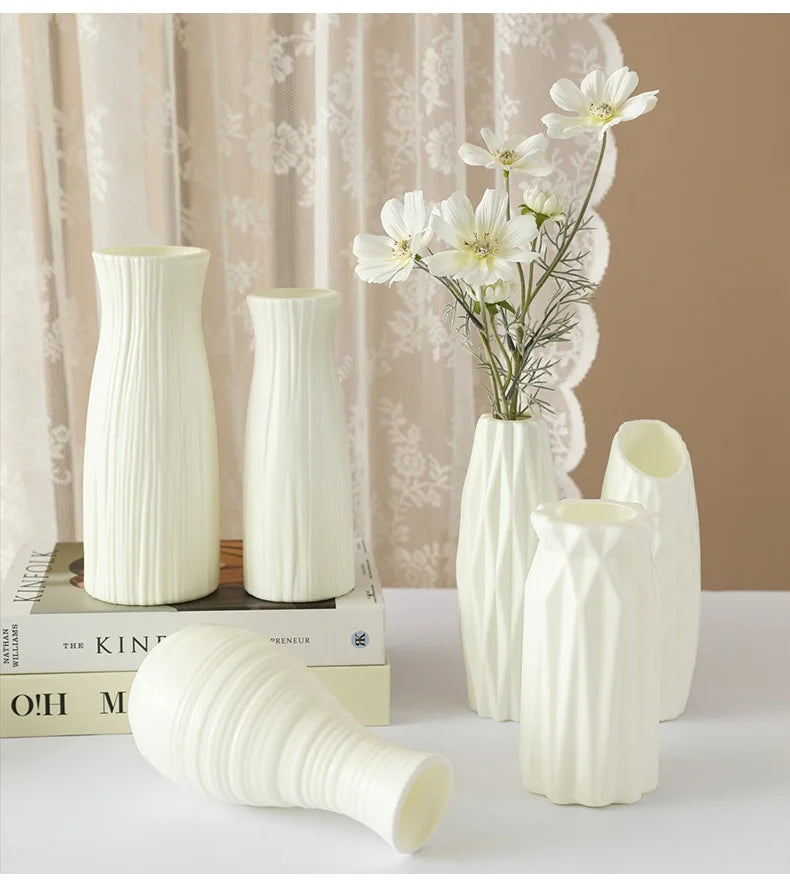 Modern Silver Plastic Vase – Elegant Decorative Flower Vase for Home & Office