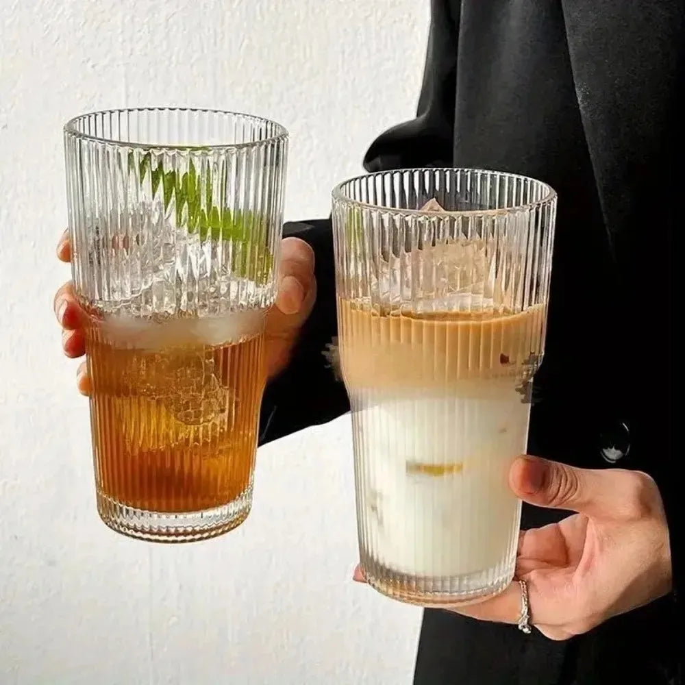 600ml Ribbed Glass Cup with Lid & Straw – Transparent Tumbler for Iced Coffee, Juice & Water