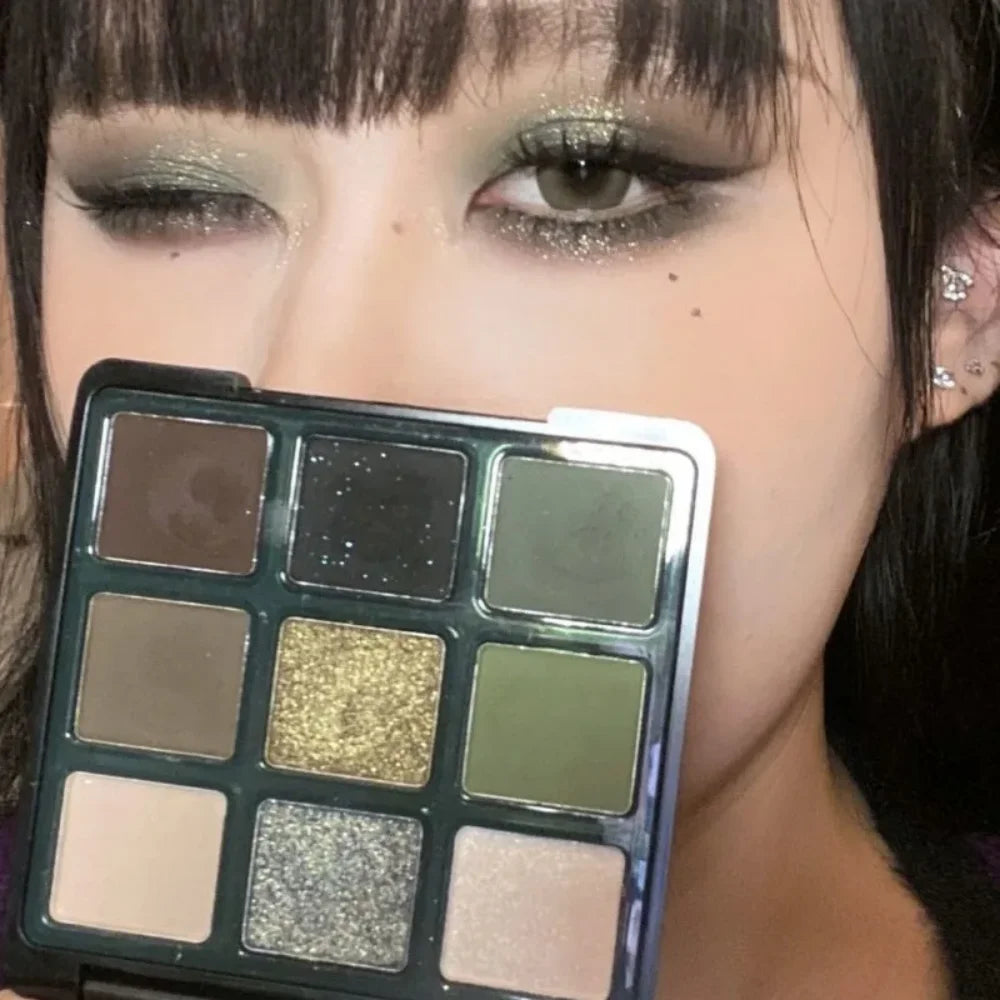 Palette de Fards à Paupières 9 Couleurs — Teintes Vert Olive, Fini Nacré et Scintillant, Matte, Palette Rose, Maquillage Flash Cosmétiques