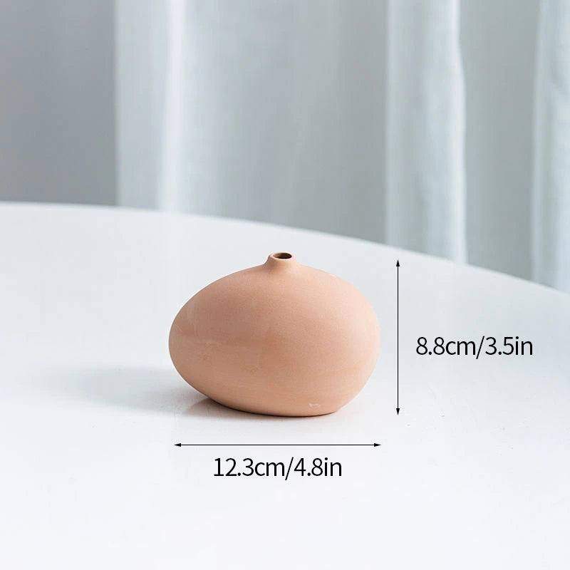 Modern Nordic Ceramic Vase – Minimalist White Flower Vase for Home & Office Decor