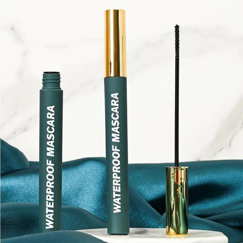 Mascara anti-bavure longue tenue waterproof effet naturel