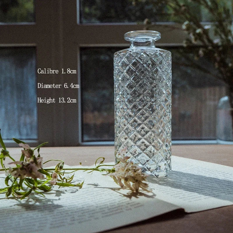 Retro Glass Vase – Elegant Small Flower Vase for Home & Living Room Decor