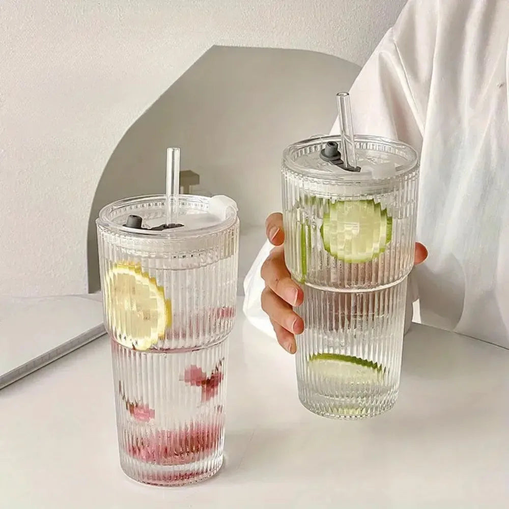 600ml Ribbed Glass Cup with Lid & Straw – Transparent Tumbler for Iced Coffee, Juice & Water