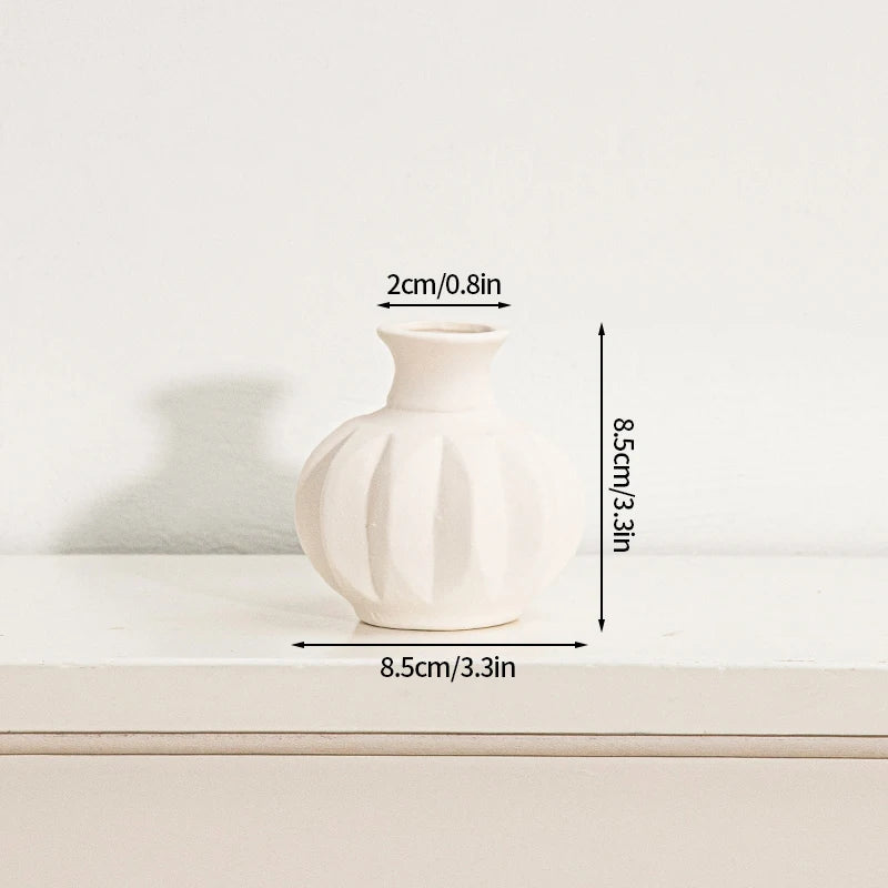 Modern White Decorative Vase – Minimalist Flower Vase for Home & Table Decor