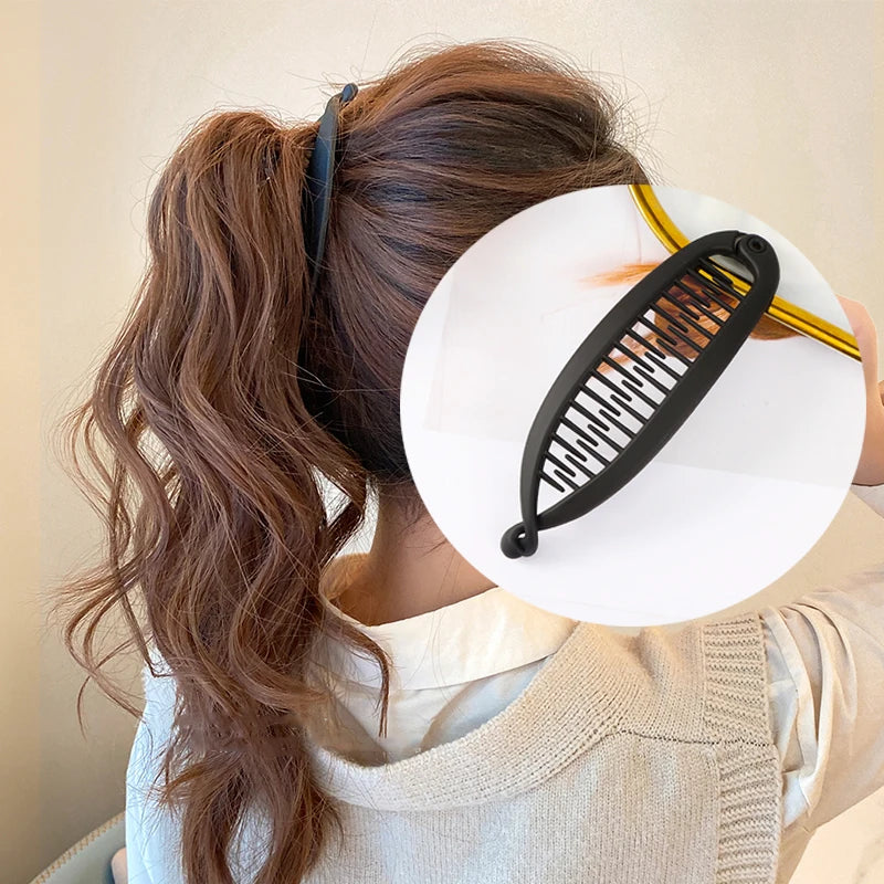 « Pince Banane Femme – Forme Poisson, Mat »