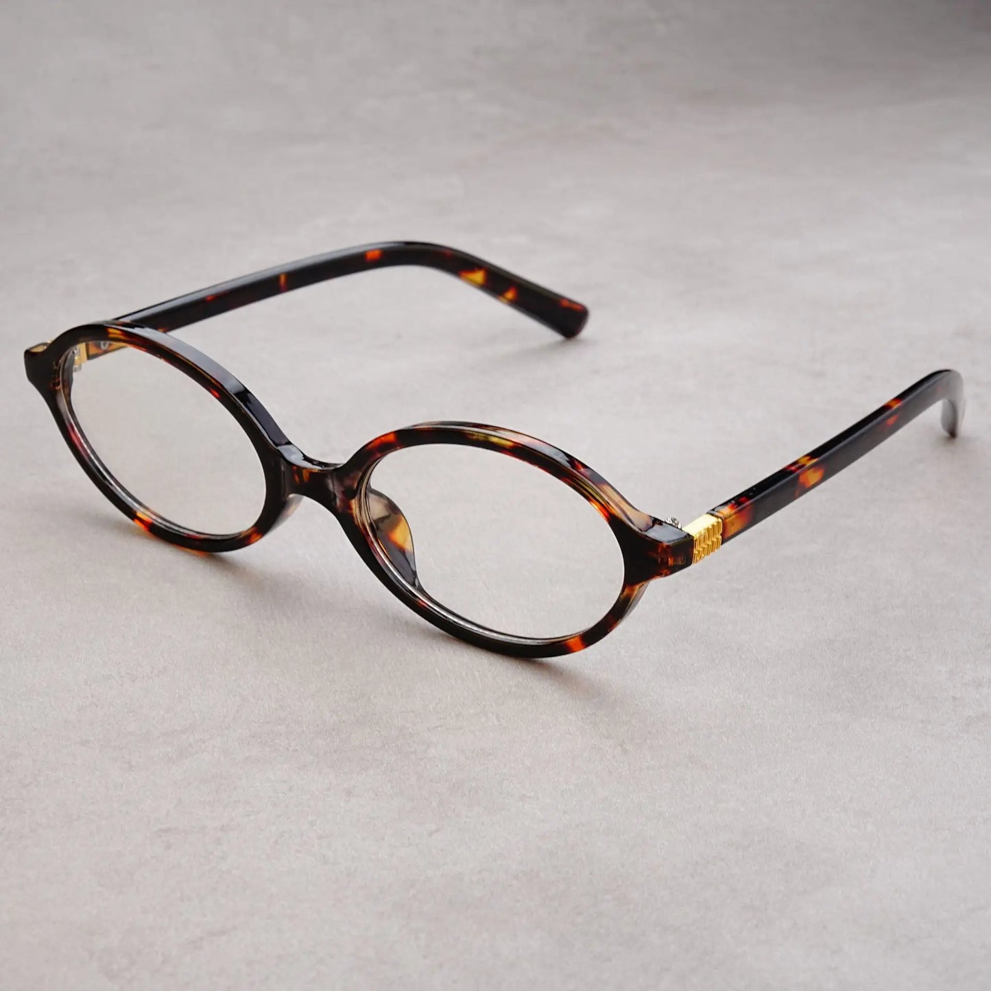 « Lunettes de Soleil Femme – Ovales Noires, Rétro UV400 »