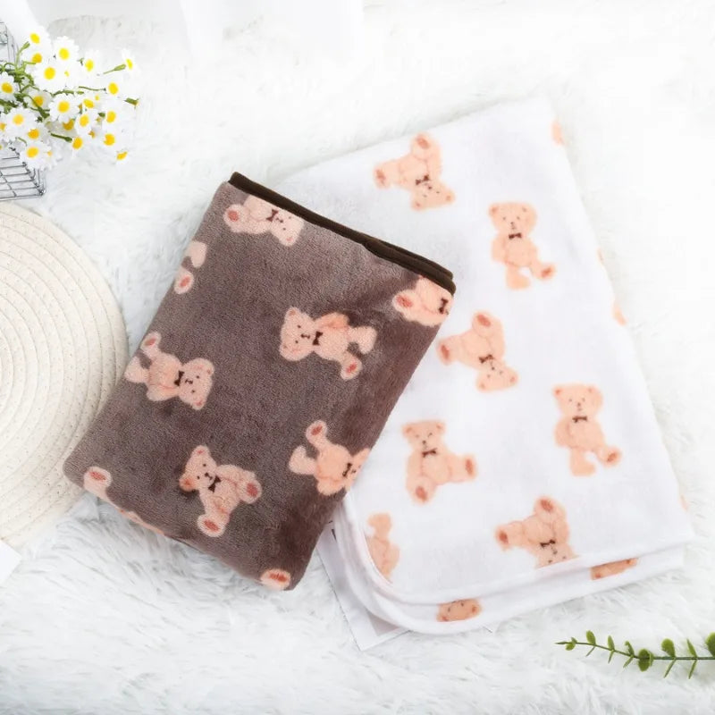Soft Fluffy Pet Blanket – Warm Flannel Paw Print Blanket for Dogs & Cats