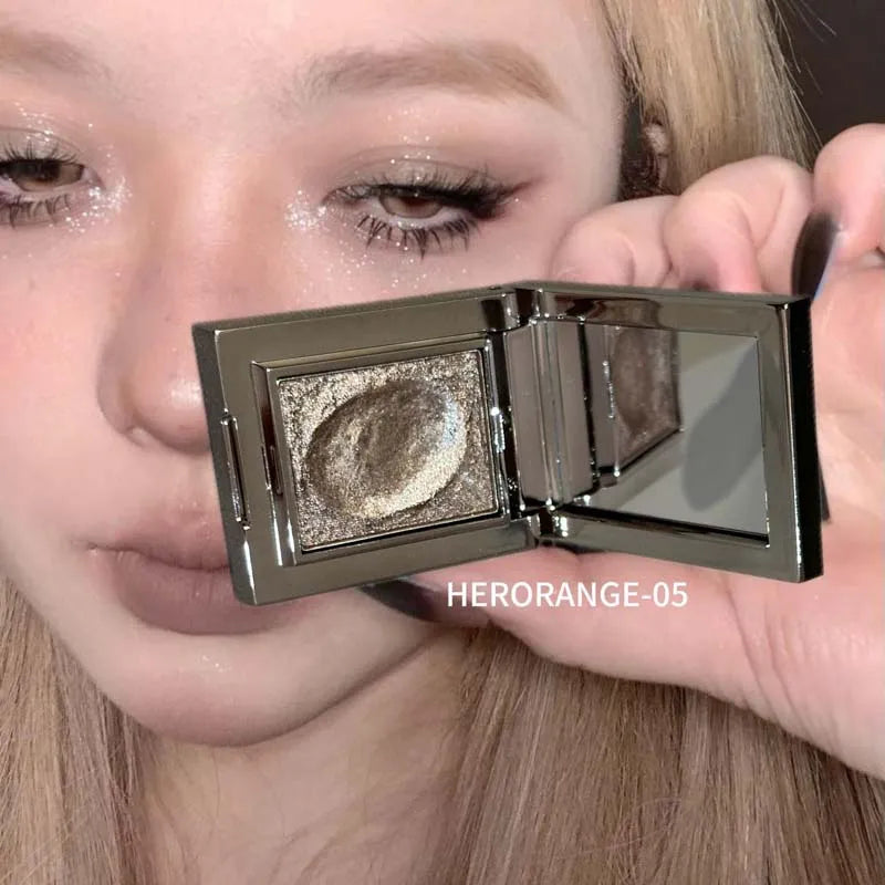 Fard à paupières crème pailleté métallique – Mousse scintillante, enlumineur, pigments pressés, violet glacé nacré