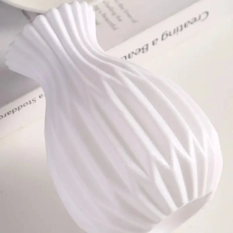 White Ceramic-Look Decorative Vase – Elegant Flower Vase for Weddings & Home Decor
