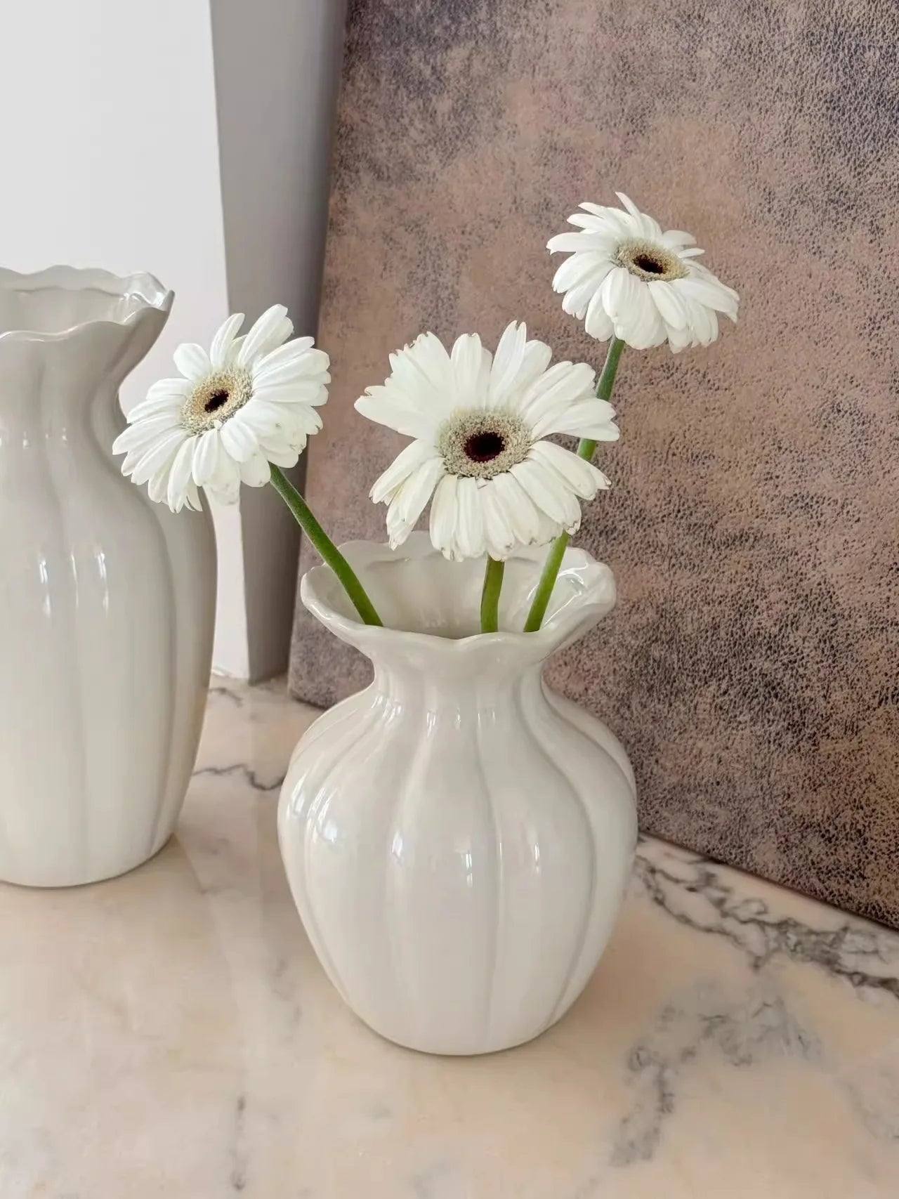 Luxury French Cream Ceramic Vase – Elegant Flower Holder for Home Decor