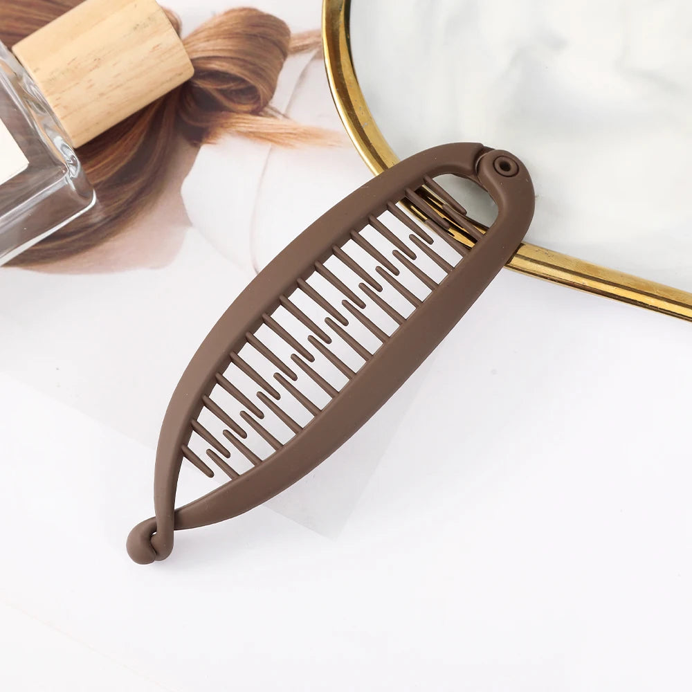 « Pince Banane Femme – Forme Poisson, Mat »