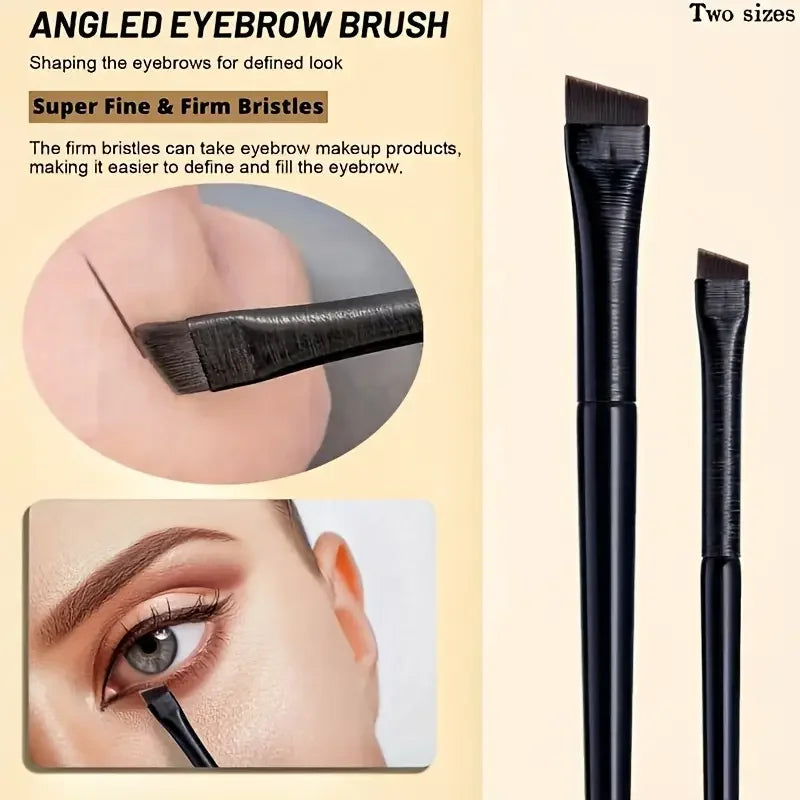 Ensemble de pinceaux pour eye-liner, avec lame fine inclinée, adapté à une application précise – adapté à tous types de peau.
