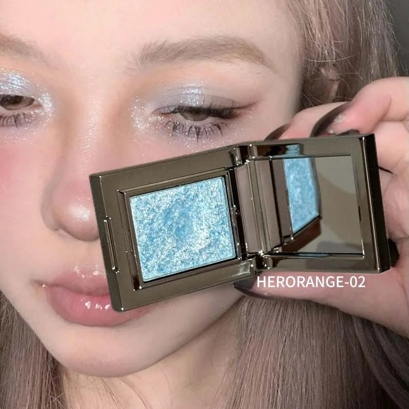 Fard à paupières crème pailleté métallique – Mousse scintillante, enlumineur, pigments pressés, violet glacé nacré