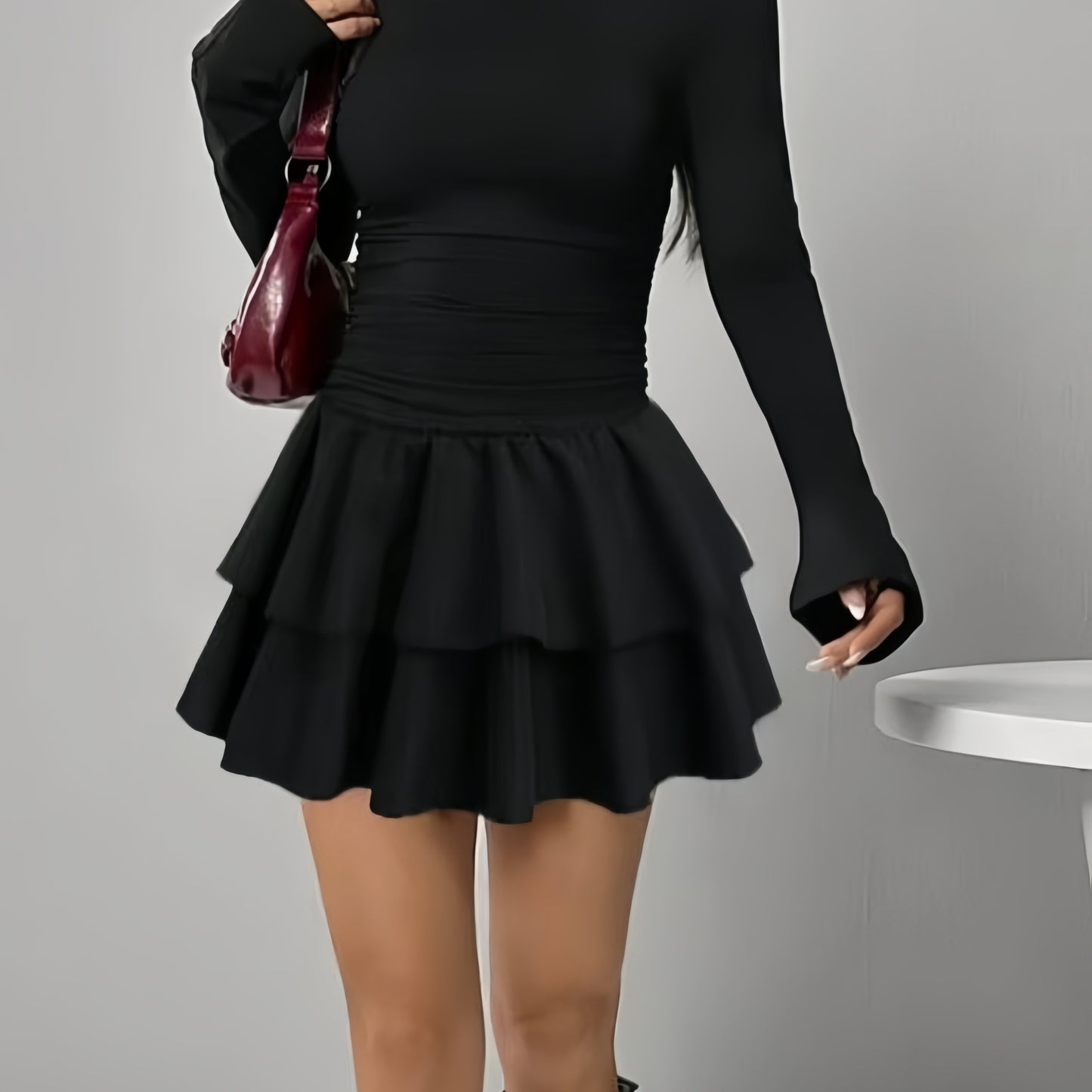 Robe Élégante Femme A-Ligne – Longue, Manches Longues, Base Évasée, Silhouette Sirène, Noire Unie, Robe de Soirée ou Mariage