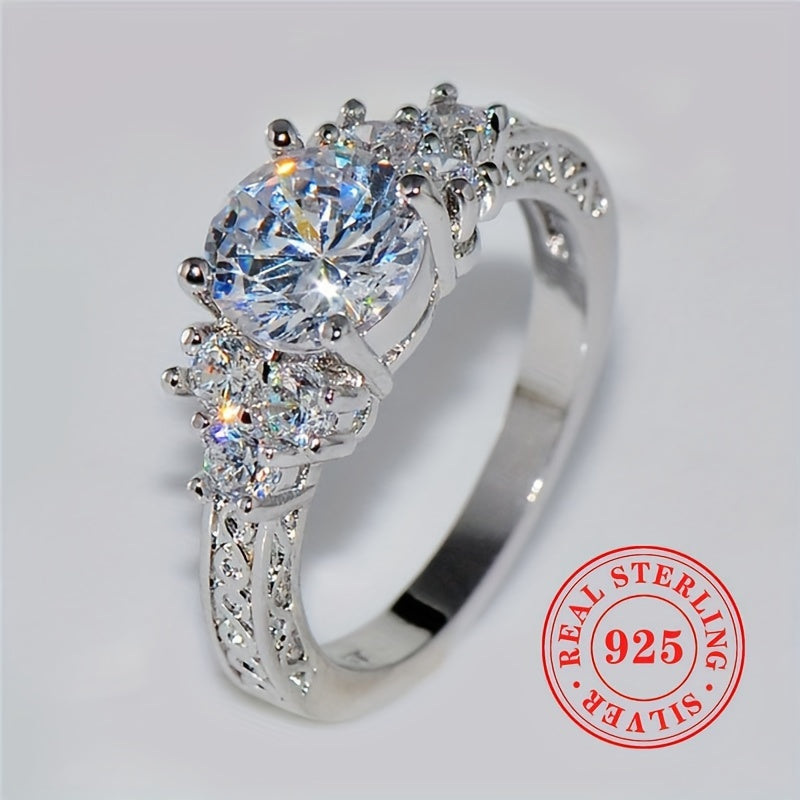 S925 Sterling Silver Sparkling Synthetic Zirconia Ring for Women, a Gift for Engagement Or Proposal Jewelry.