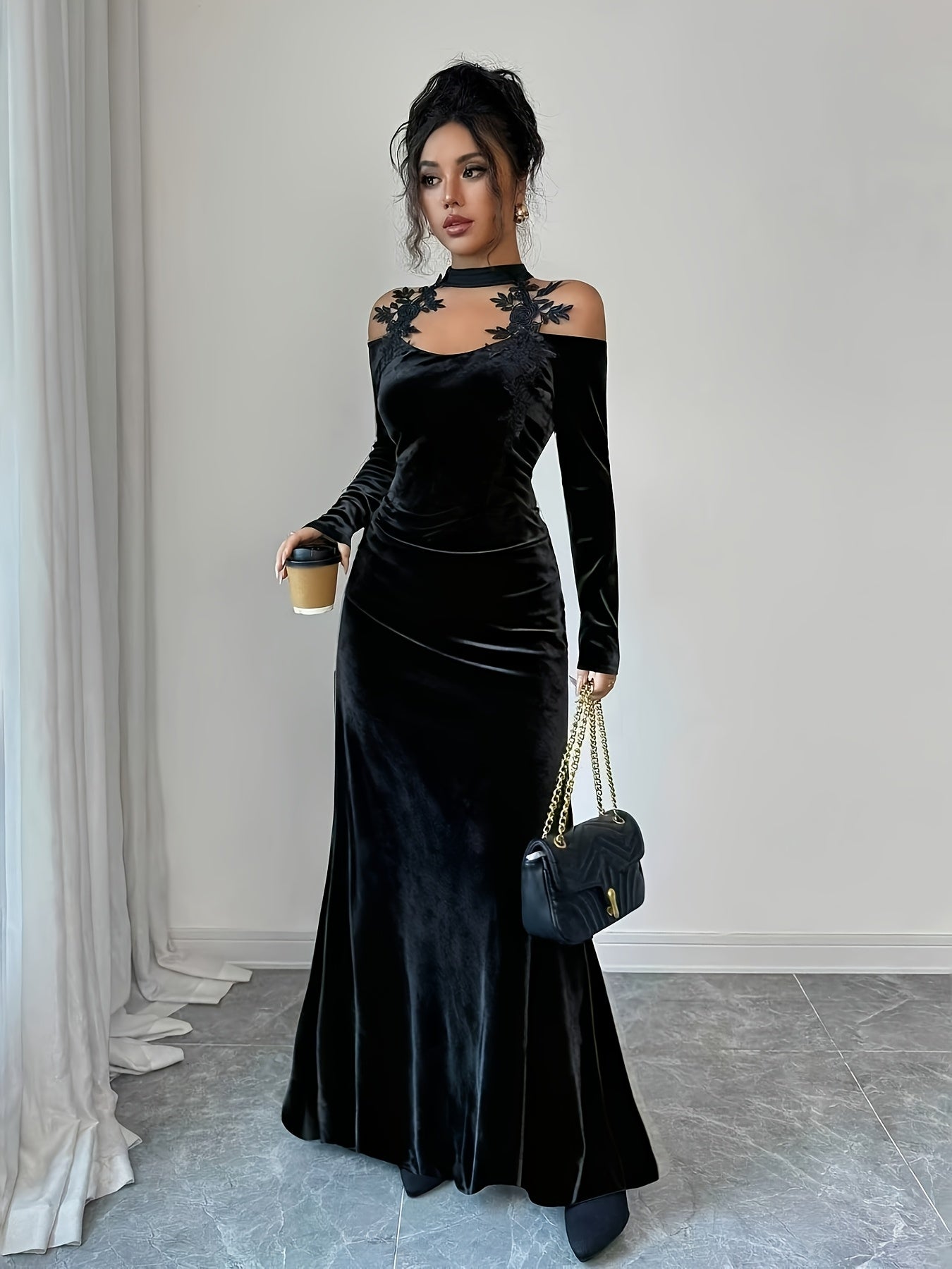 Elegant Velvet Halter Neck Strapless Dress with Embroidered Floral Details | V-Neck, A-Line Mermaid Skirt, Pleated Waist, Suitable for Street Dates, Daily, Parties