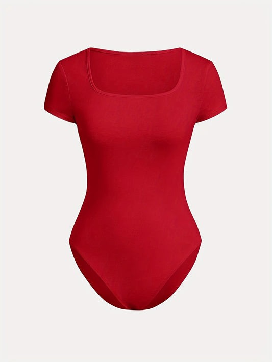 Combinaison de yoga rouge pour femme, manches courtes, coupe ajustée, tissu extensible et respirant, pièce unique idéale pour sport, détente ou sorties décontractées, lavable en machine, parfaite pour l’été
