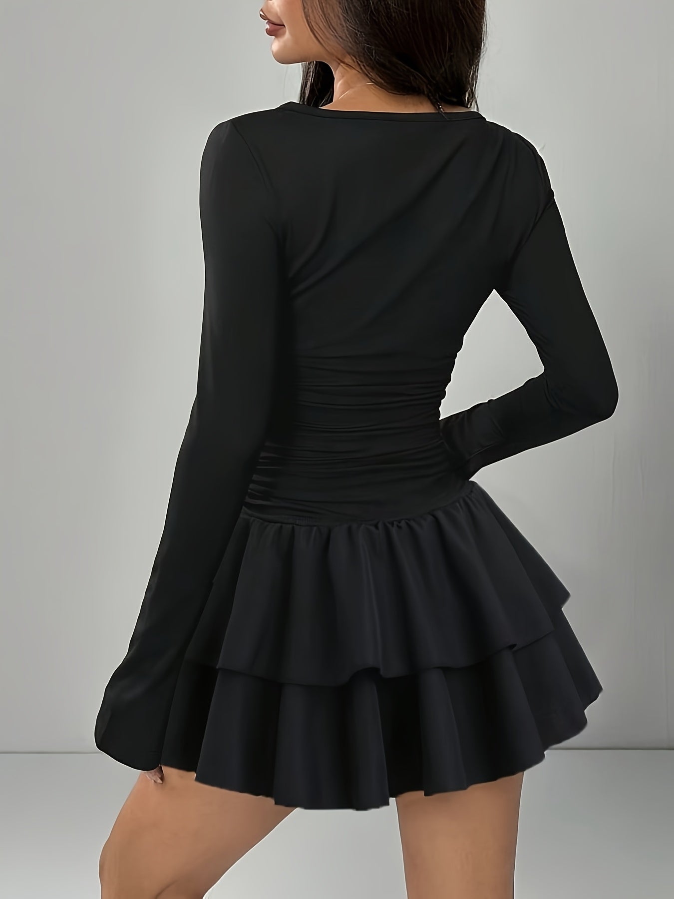 Robe Élégante Femme A-Ligne – Longue, Manches Longues, Base Évasée, Silhouette Sirène, Noire Unie, Robe de Soirée ou Mariage