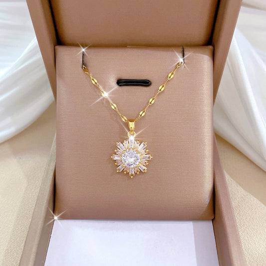 Collier élégant en acier plaqué or 18 K, pendentif flocon de neige géométrique serti de cubic zirconia, chaîne luxueuse, parfait pour mariages, soirées et usage quotidien, accessoire raffiné et durable