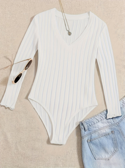 Body moulant femme vert foncé à manches longues, détail sur les hanches, tissu côtelé doux, style décontracté, idéal pour l’automne et l’hiver, parfait pour les sorties shopping