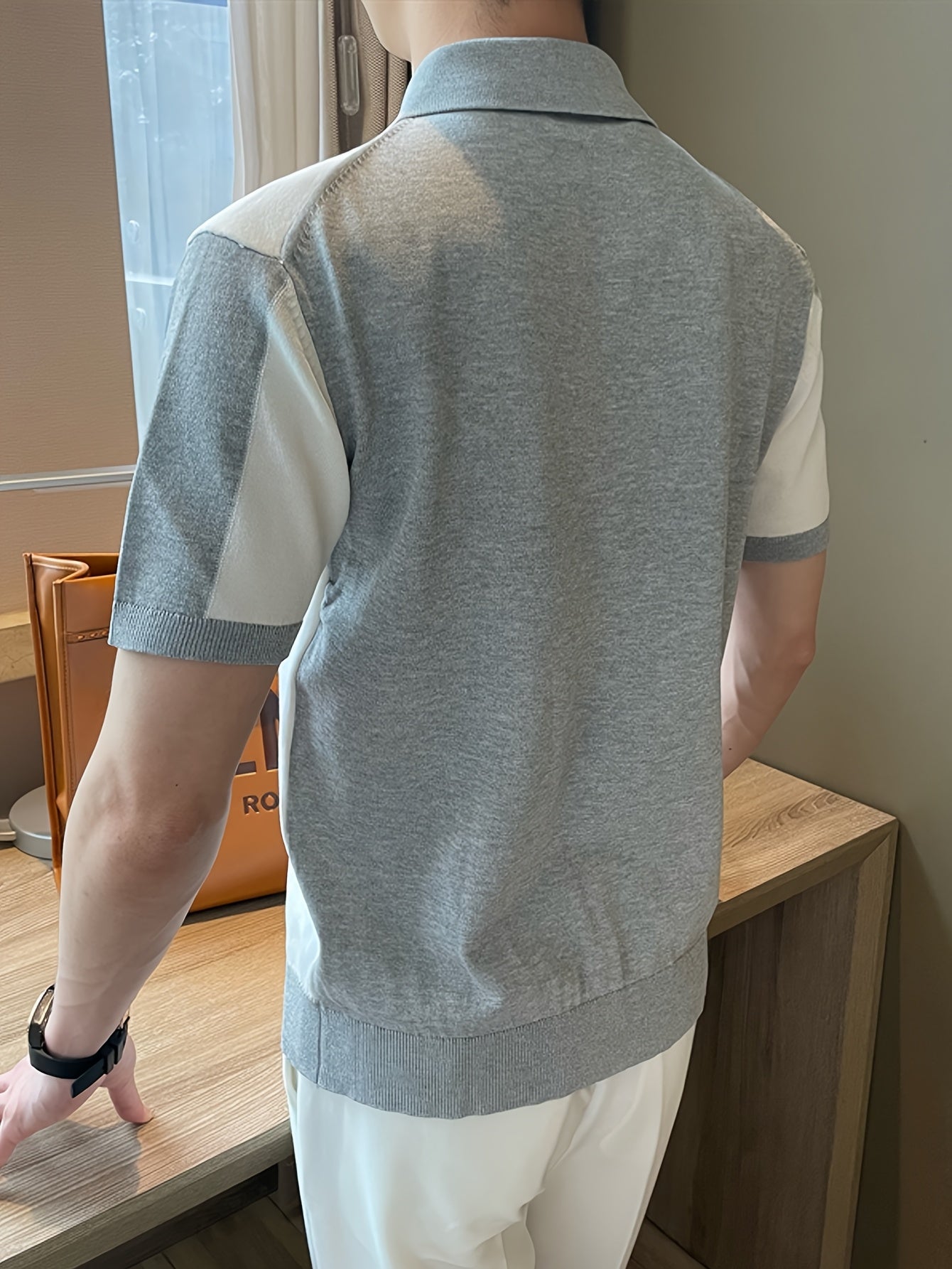Men'S Casual Short-Sleeve Striped Color-Blocked Knit Polo, a Stylish And Sporty Top Suitable for Summer Golf And Business Attire.