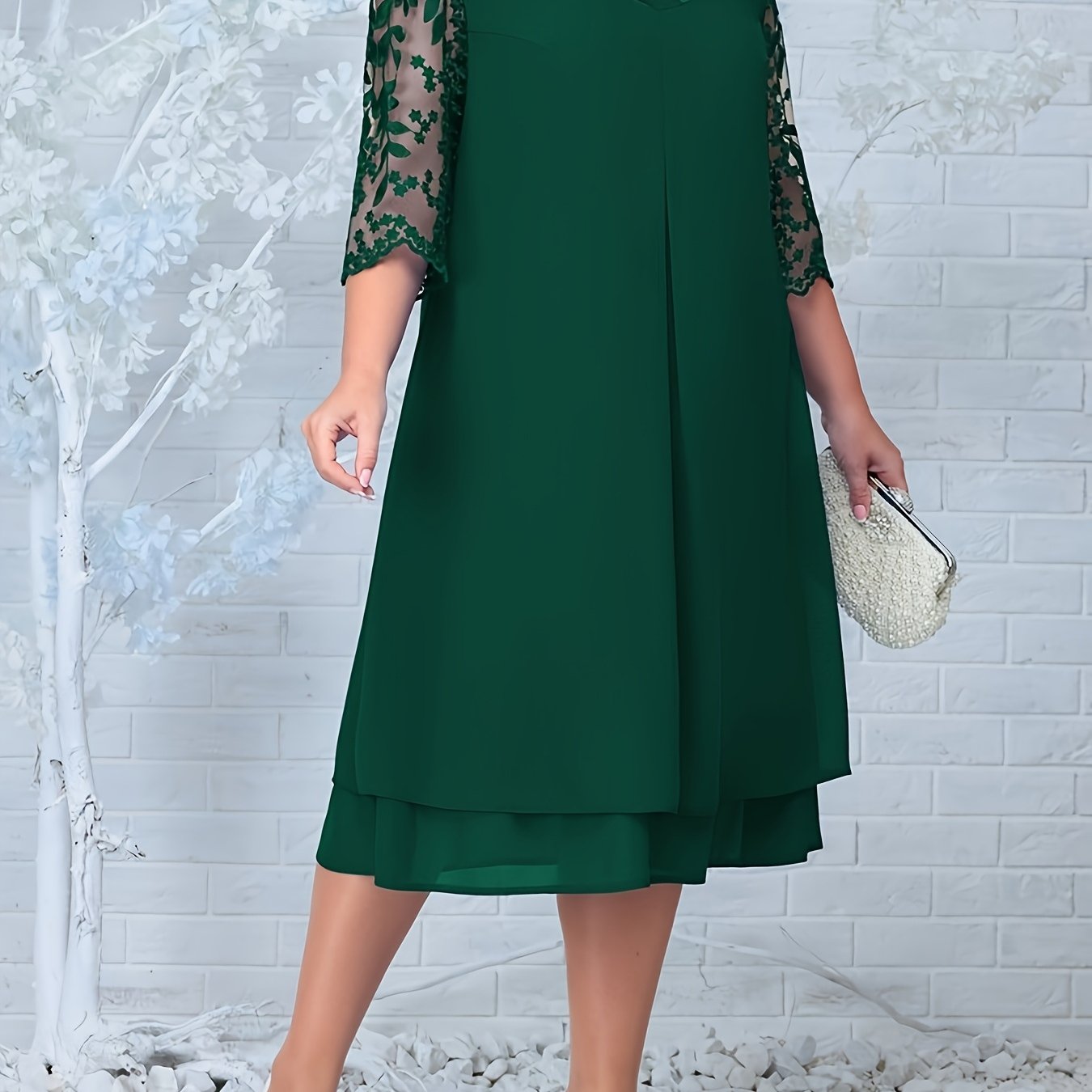 Plus Size - European And American Women'S Embroidered Chiffon Patchwork Round Neck Short Sleeve Elegant Casual Plus Size Mother of The Bride Dress