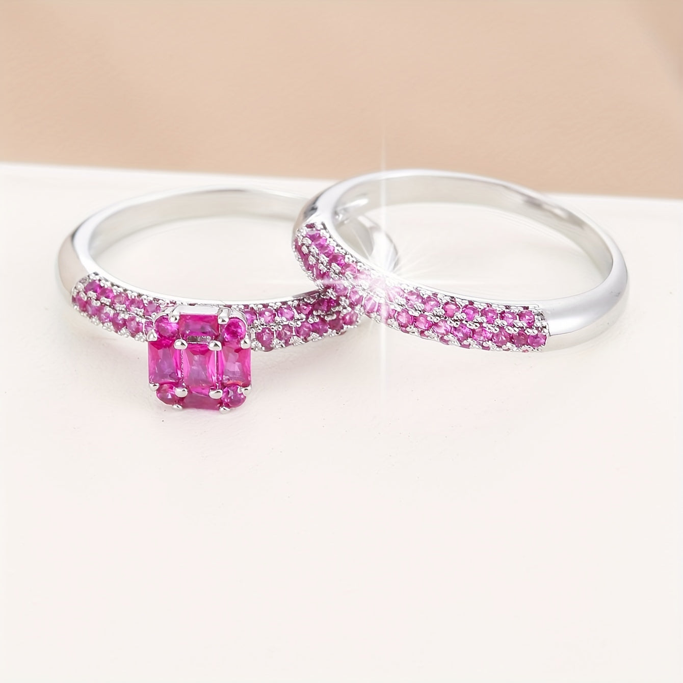 A Set of Simple And Stylish Engagement And Wedding Rings from Europe And America.