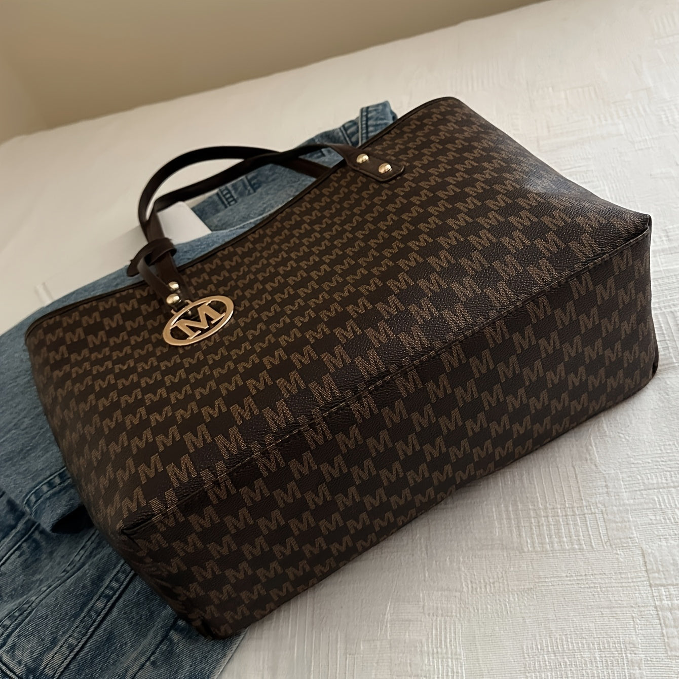 Sac Cabas Femme Vintage – Grande Capacité, Fermeture Éclair, Sac à Main avec Bandoulière Fixe, Design Monogramme Élégant en Marron Café/Noir, Doublure en Polyester, Idéal pour Quotidien