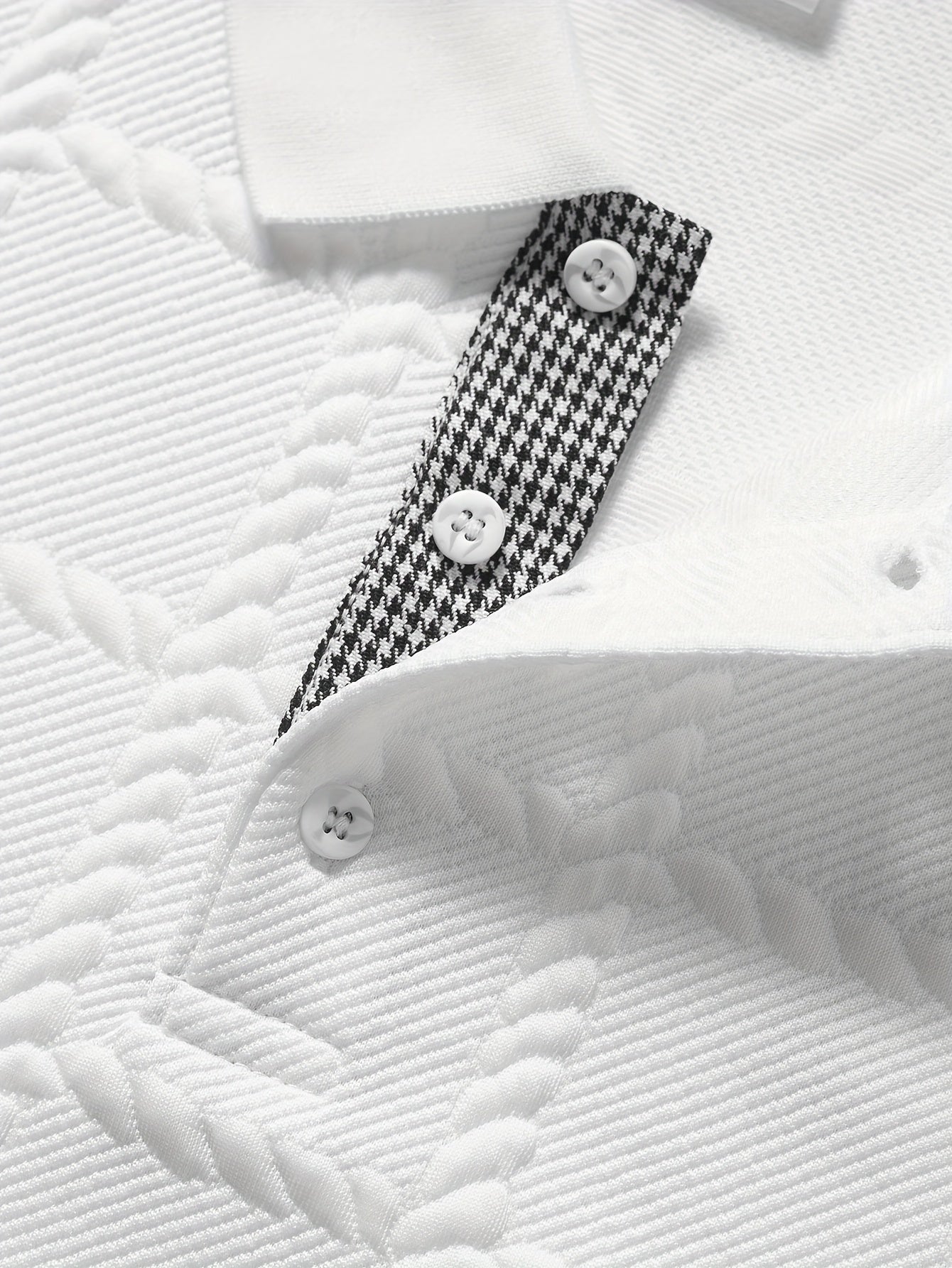 Men's Short Sleeve Shirt with Geometric Jacquard Textured Check Pattern, Classic Solid Color Flat Knit Ribbed Collar and Cuffs, Houndstooth Patch Design on Placket, Golf Casual Wear, Everyday Workwear, Outdoor Casual Clothing