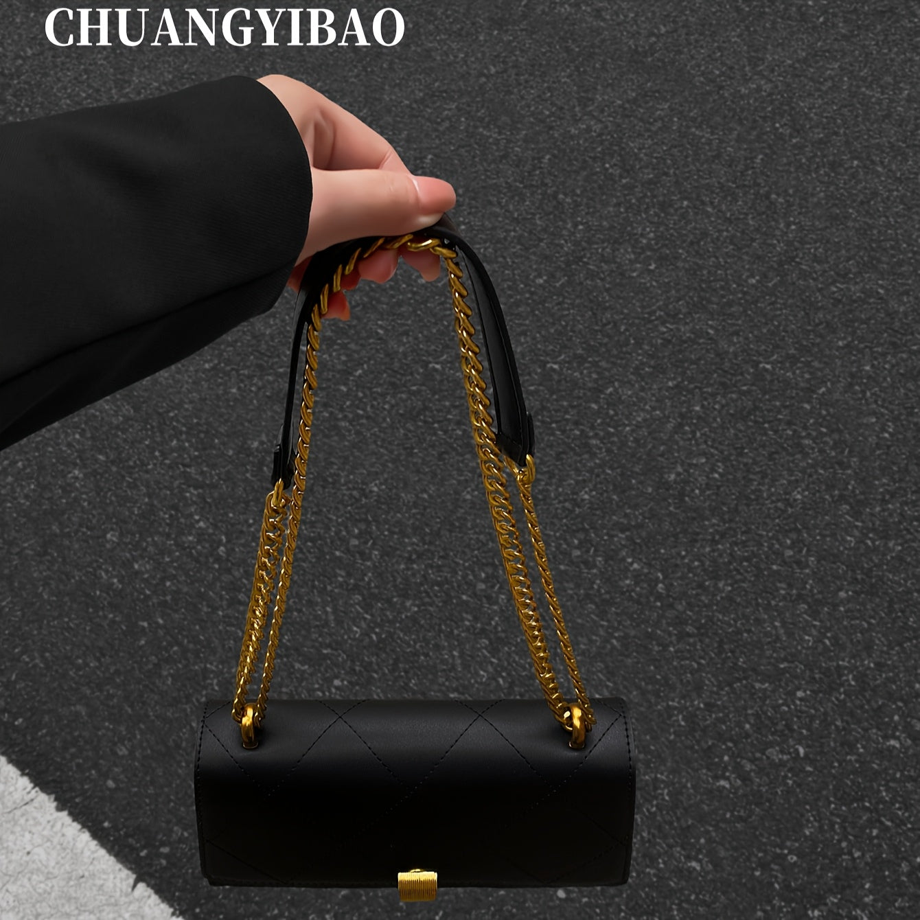 Sac à main synthétique élégant pour femmes – design moderne, bandoulière chaîne réglable, ferrures dorées, noir uni, fermeture boucle dorée, doublure structurée