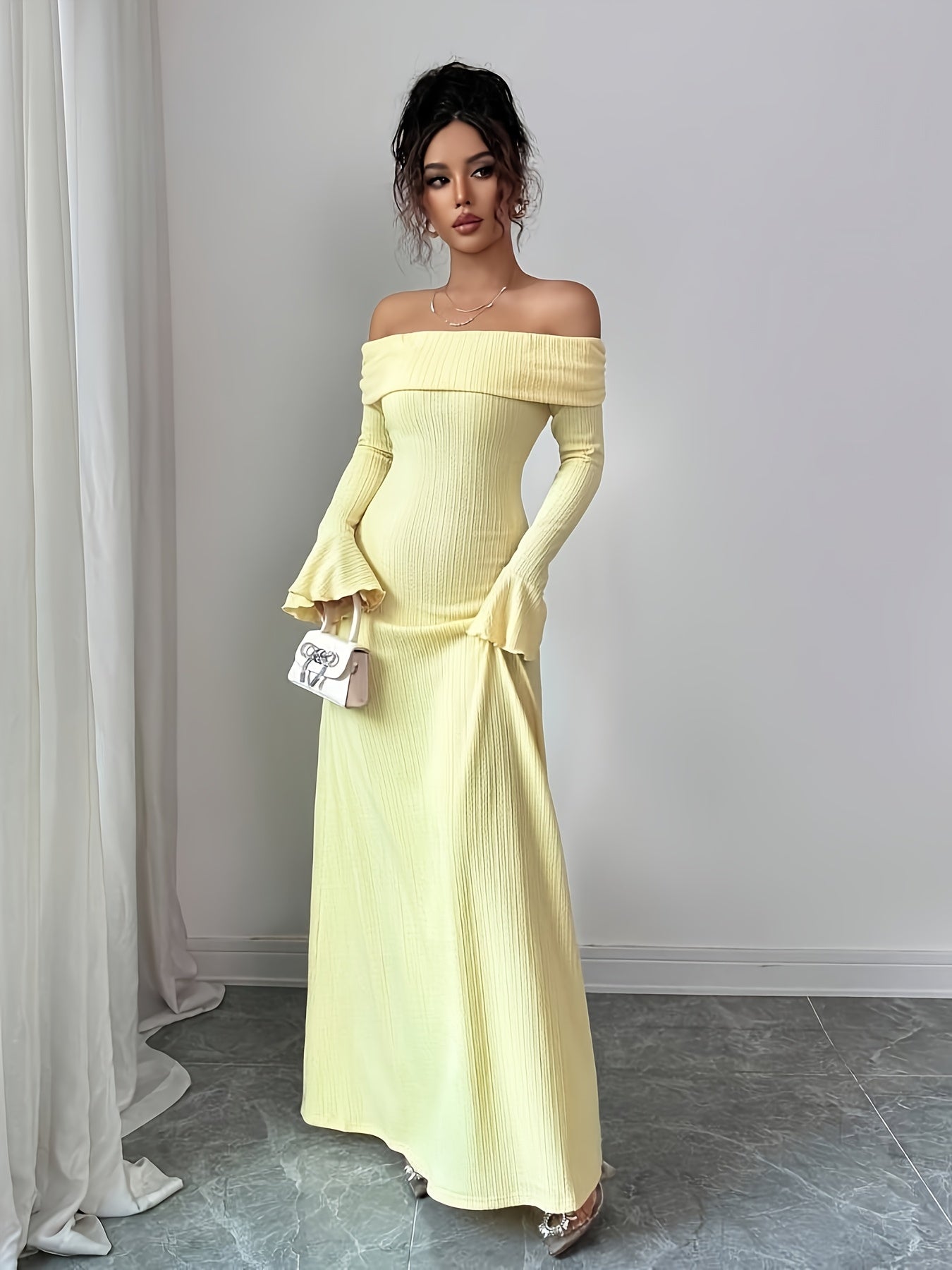 Robe Femme Élégante Épaules Dénudées / Une Épaule Manches Longues — Couleur Jaune Moutarde, Tenue Chic Formelle et Décontractée, Parfaite pour Soirées et Mariages Automne/Hiver