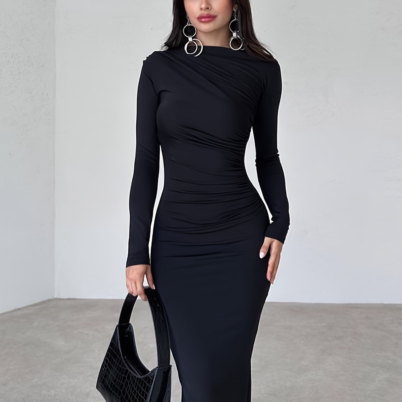Robe Noire Élégante Manches Longues – Moulante, Détail Froncé et Fente, Style Crayon, Femme, Polyvalente Toutes Saisons, Tenue Élégante
