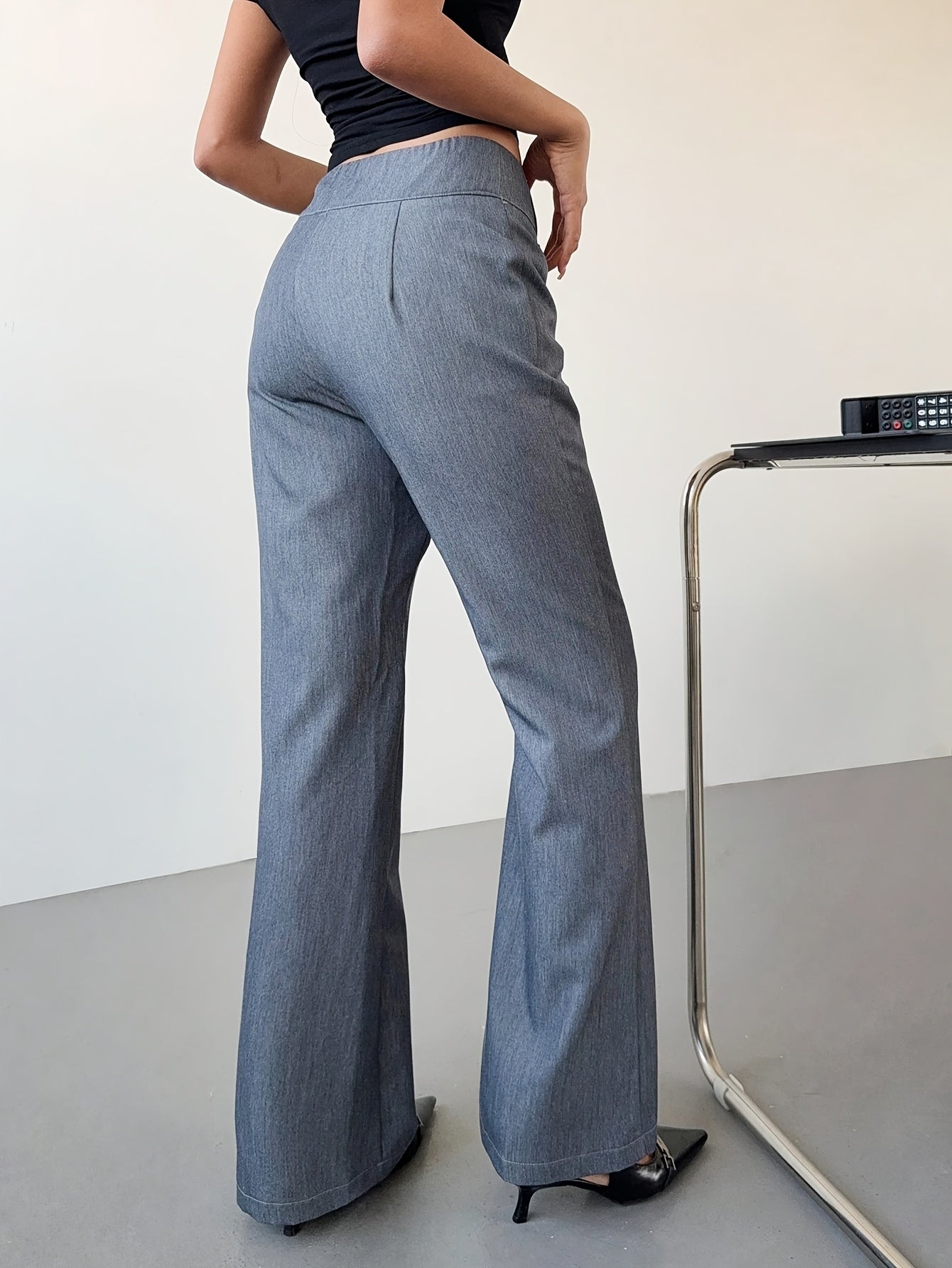 Pantalon Femme Taille Basse Évasé – Bureau et Décontracté, Boutons, Tous Saisons, Élégant et Polyvalent