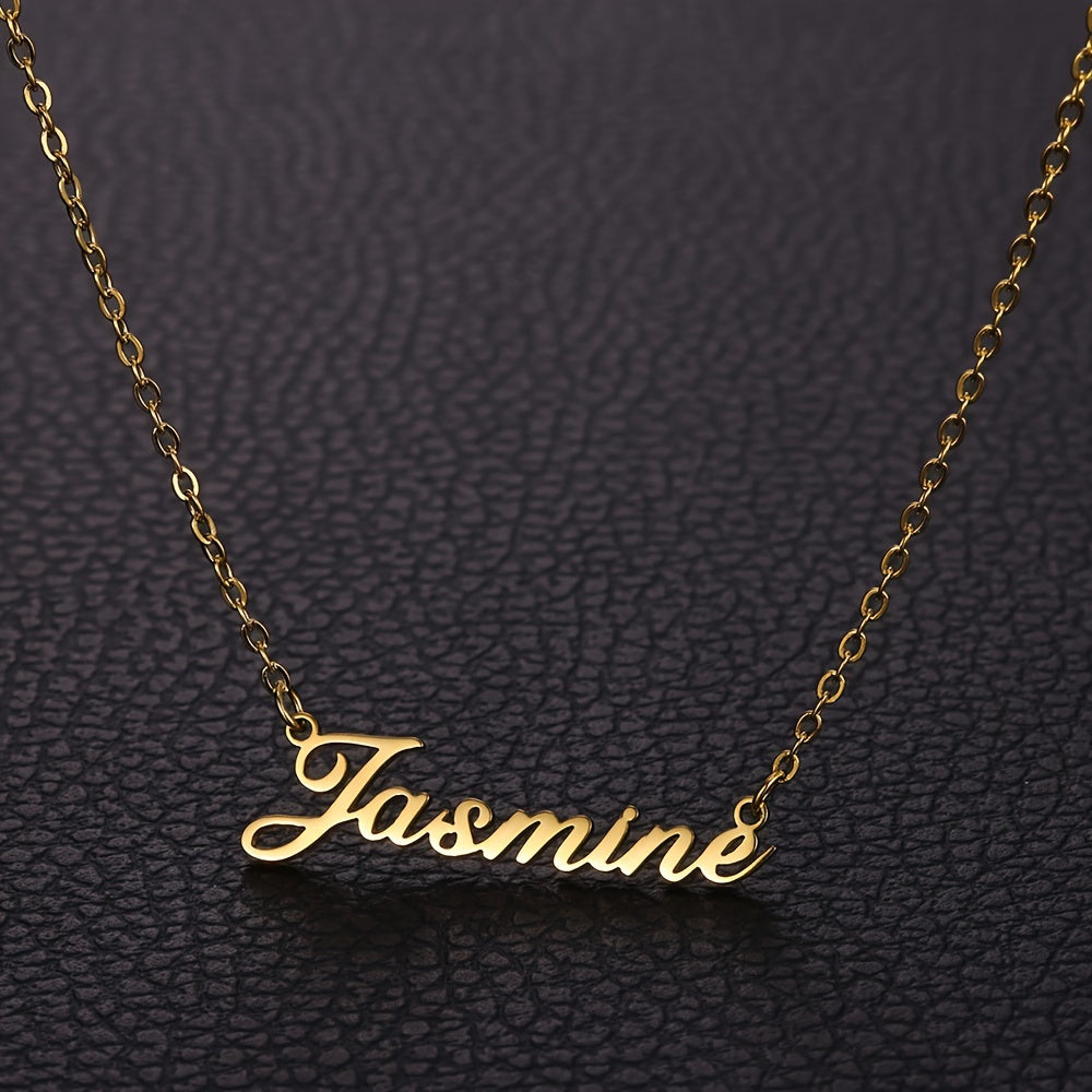 Collier personnalisé pour femmes et hommes, pendentif doré avec prénom en script cursif, bijou minimaliste unisexe, accessoire élégant pour tenue décontractée, chaîne délicate, parfait pour les amateurs de mode