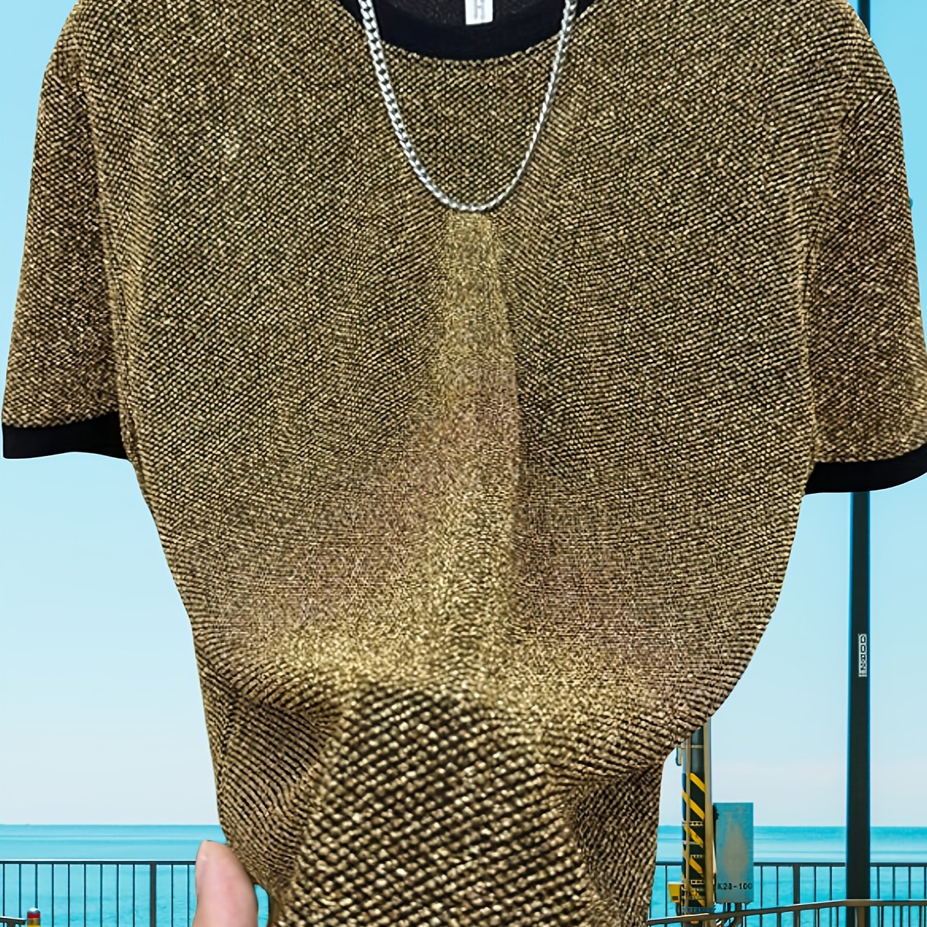Men'S Stylish Black Short Sleeve T-Shirt with Golden Accents - Casual Round Neck Summer Top, Metallic Finish, Lightweight Fabric, Perfect for Casual Attire, Versatile Clothing | Round Neckline Shirt | Metallic Finish Shirt
