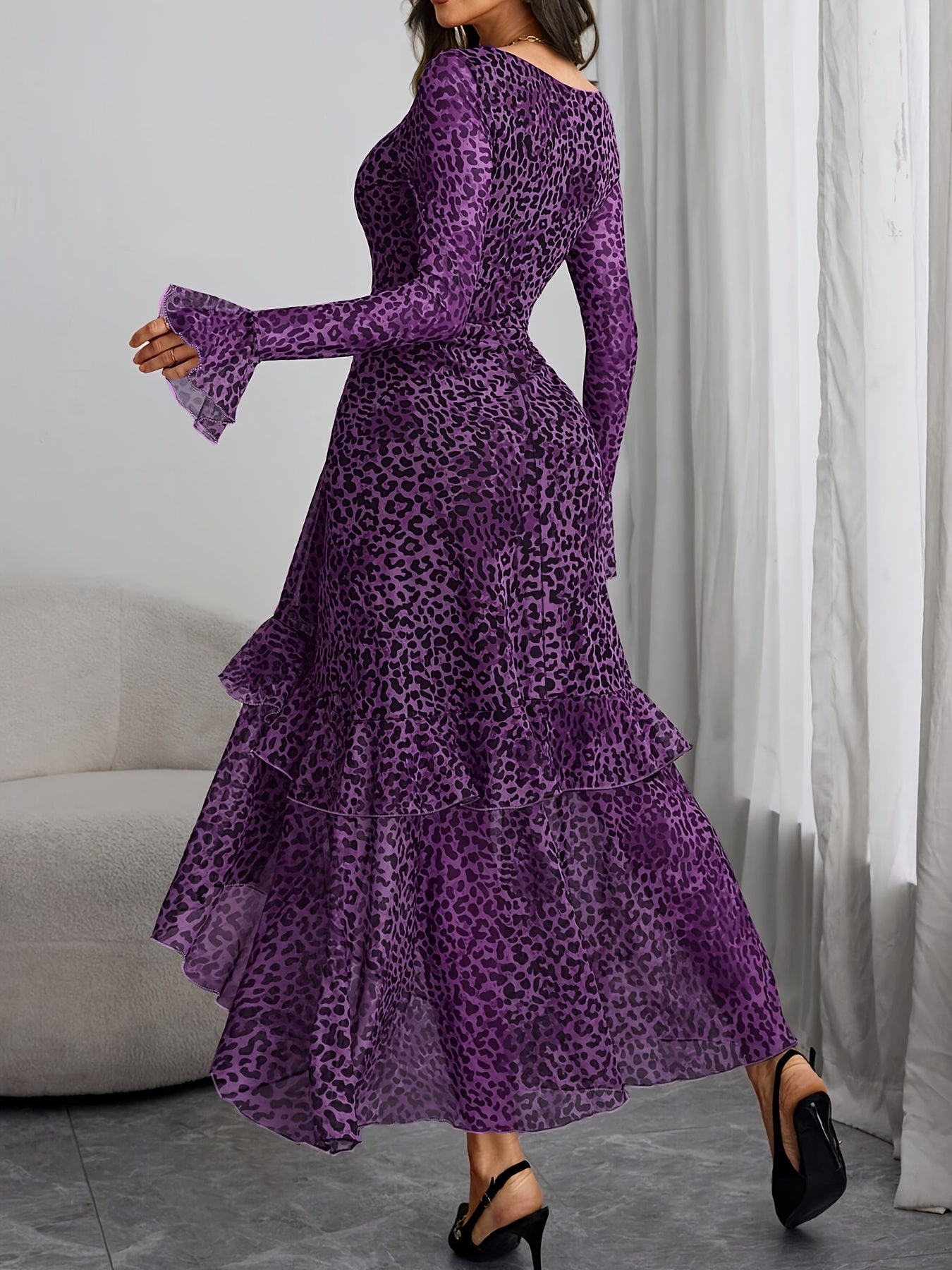 Robe Sirène Élégante Femme – Imprimé Léopard Violet, Manches Bouffantes Évasées, Traîne, Col Carré, Silhouette H-Line, Idéale Soirées, Mariages et Événements Formels, Lavable en Machine