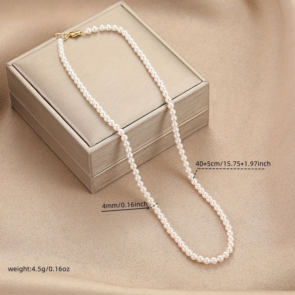 Collier Femme Vintage Français – Perles Imitation 4 mm, Ras-du-Cou Élégant avec Fini Lisse et Brillant, Polyvalent pour Quotidien et Soirées, Bijou Classique Intemporel, Cadeau Raffiné