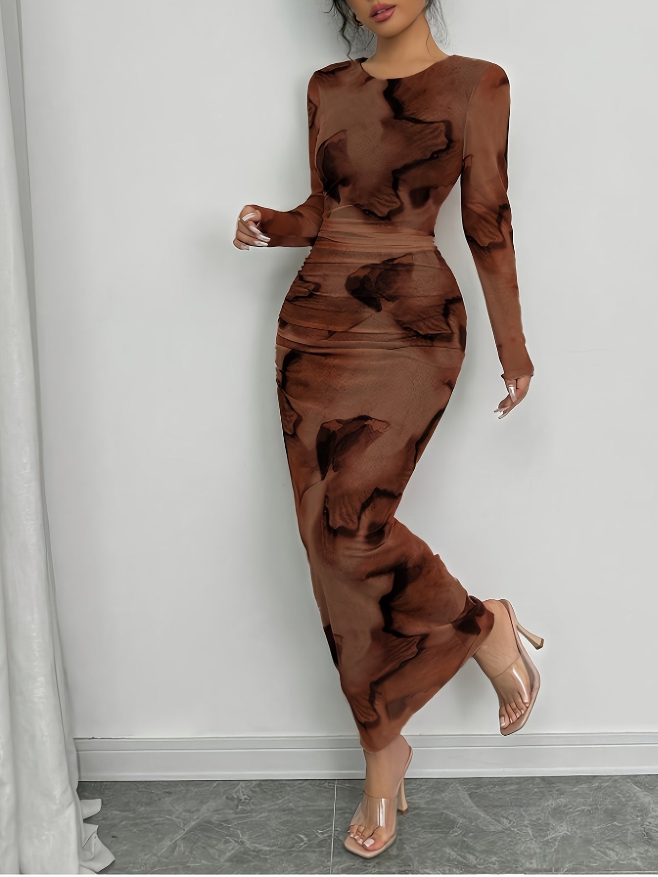 Robe sirène femme imprimé camouflage vert olive, manches longues, coupe A-line, longueur genou, idéale pour occasions formelles ou semi-formelles, lavable en machine, parfaite pour mariages, soirées ou bal