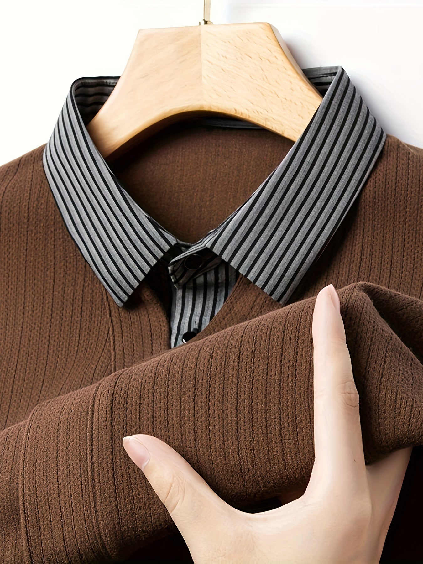 Stylish Two-Piece Lapel Shirt, Breathable Long-Sleeve Golf Top Suitable for Everyday Casual Wear in Spring And Autumn.