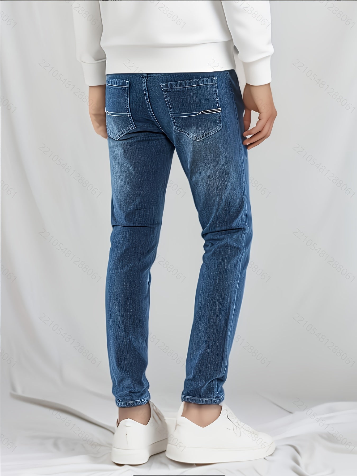 Jeans skinny stretch pour homme – coupe slim, denim extensible non transparent, taille mi-haute, bleu clair, idéal business casual et tenue décontractée, essentiel printemps/automne