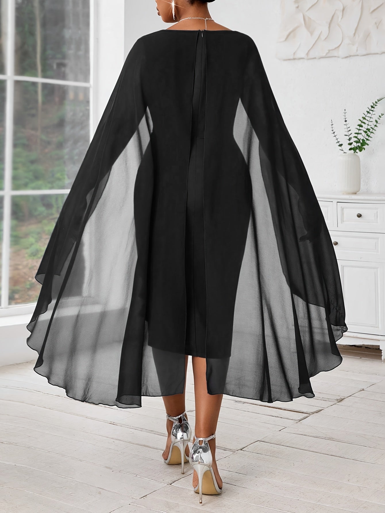 Robe Grande Taille Élégante – Manches Chauve-Souris, Détails en Mesh, Style Cache-Cœur, Mode et Confort