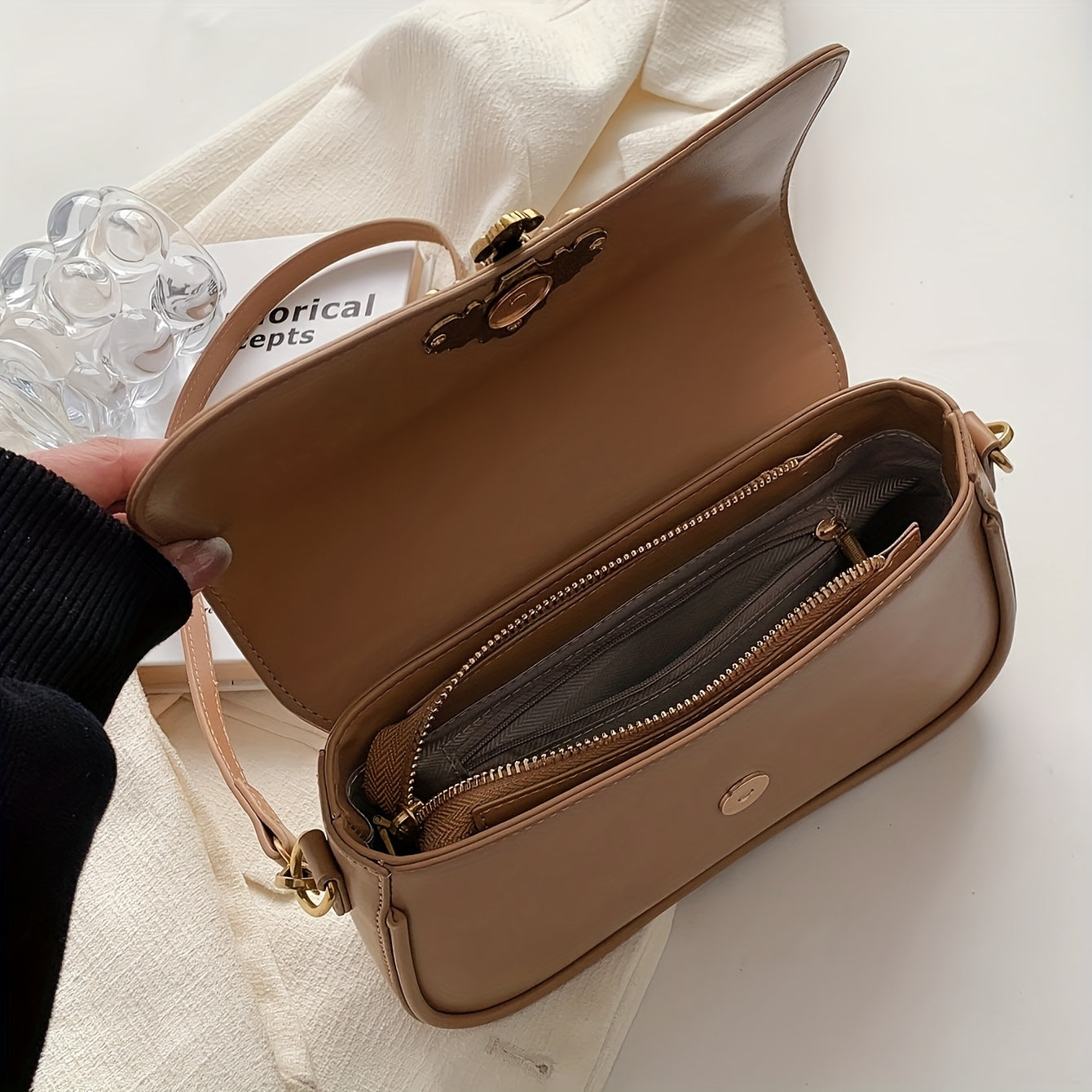 Sac bandoulière grande capacité pour femmes – couleur unie, élégant et pratique