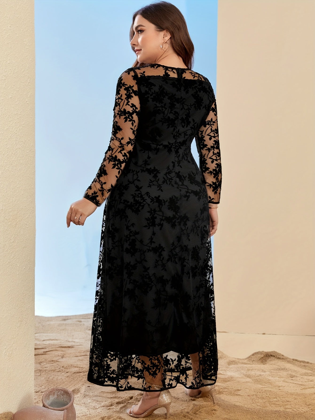 Elegant Plus Size Floral Print Long Sleeve Dress with Netted Hem - Flared Umbrella Skirt, Fitted Top & Flared Hem, All-Season Versatile for Casual & Formal Occasions