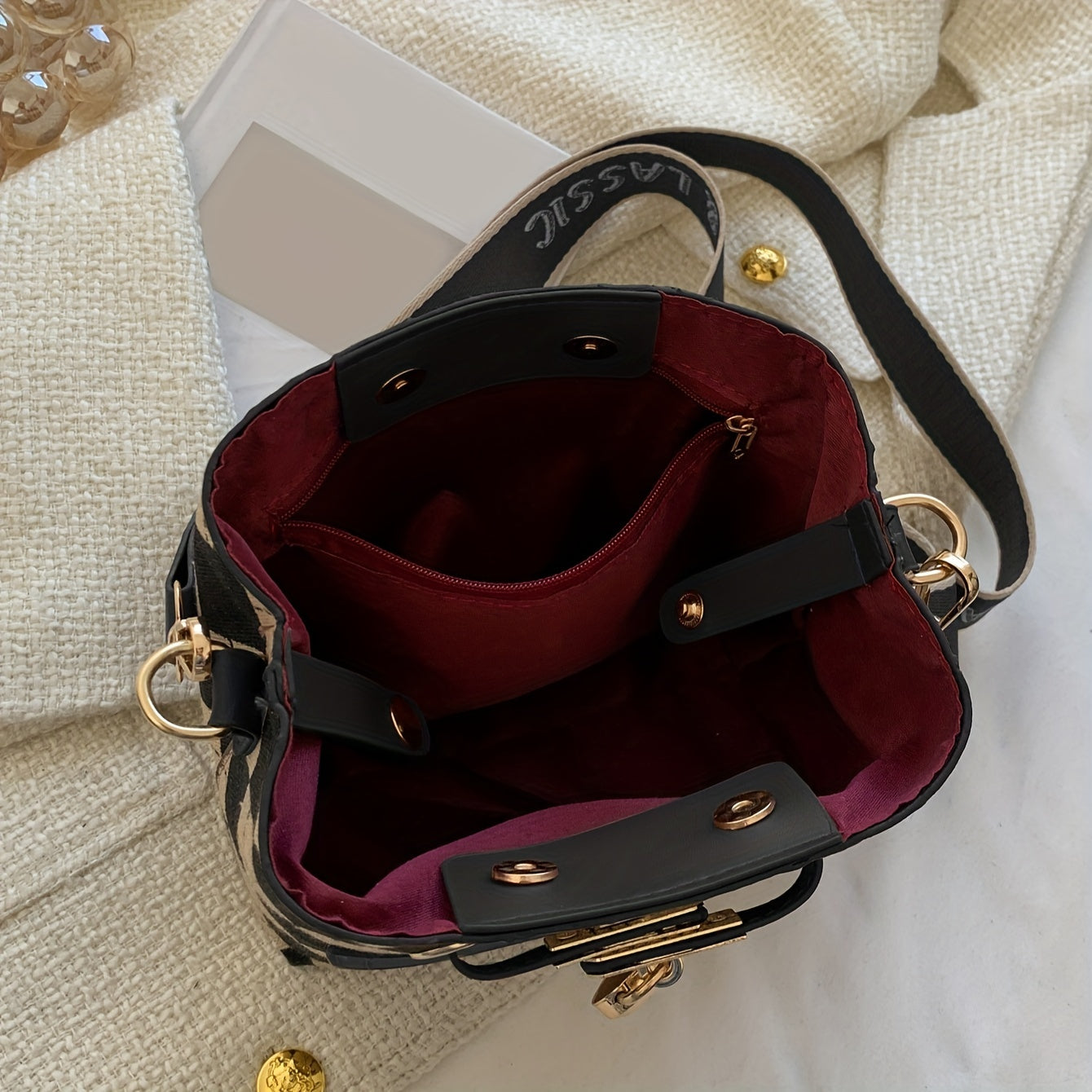 Mini sac bandoulière à carreaux noir et blanc femme