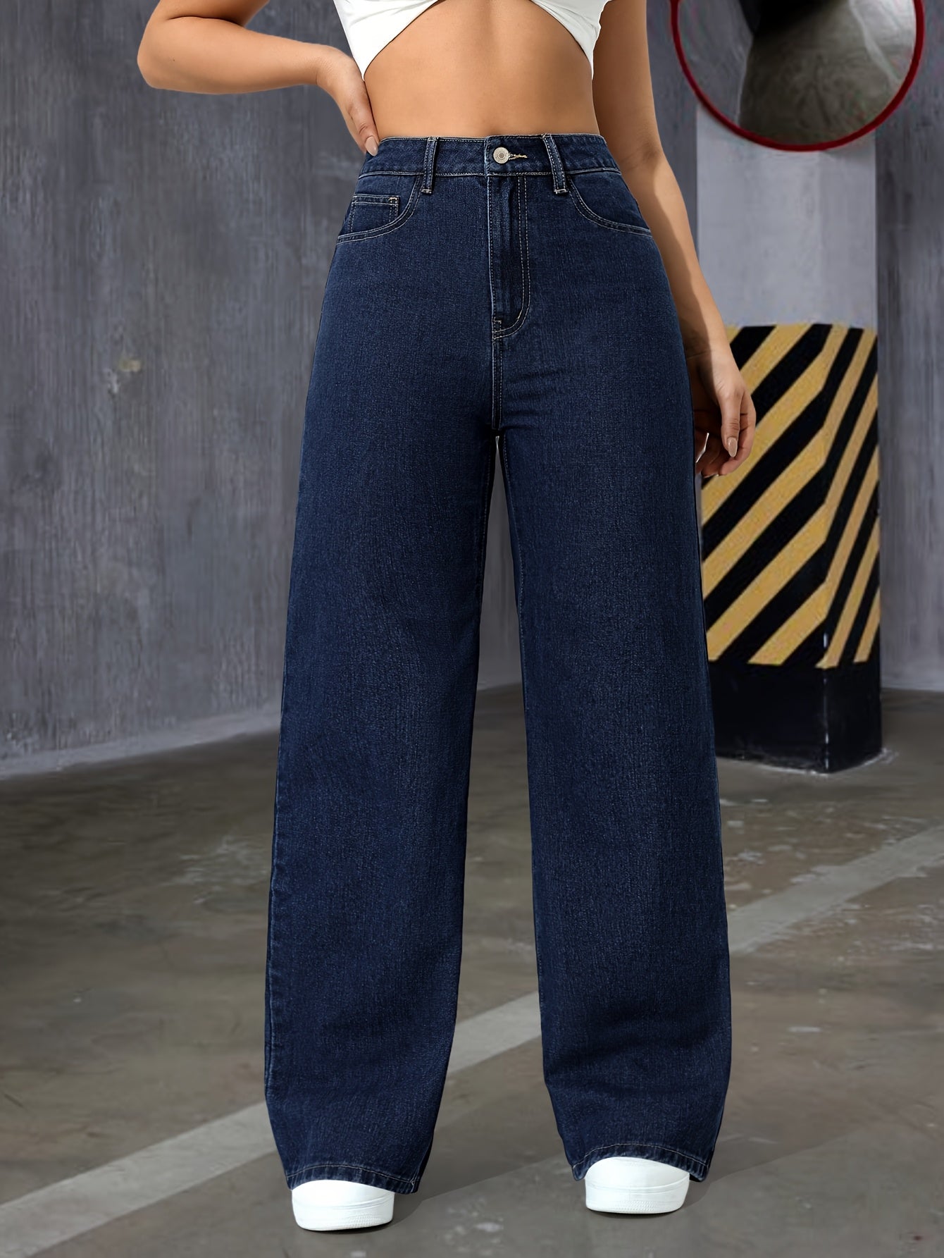 Pantalon évasé bleu profond femme – élégant et stylé