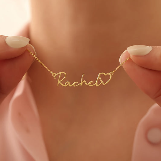 Collier personnalisé avec pendentif prénom en acier inoxydable, plaque cœur élégante style bohème, design simple, bijou raffiné et cadeau idéal pour femme