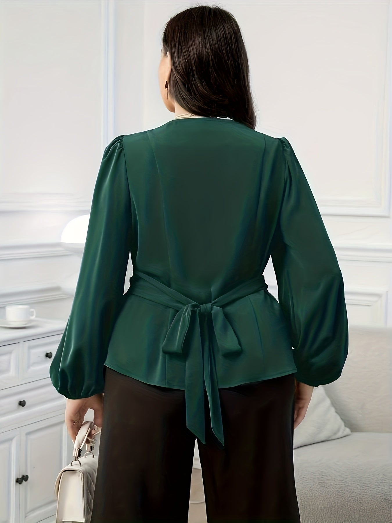 Chemise Femme Grande Taille Élégante – Manches Lanterne, Col V, Ourlet Asymétrique, Sans Extensibilité