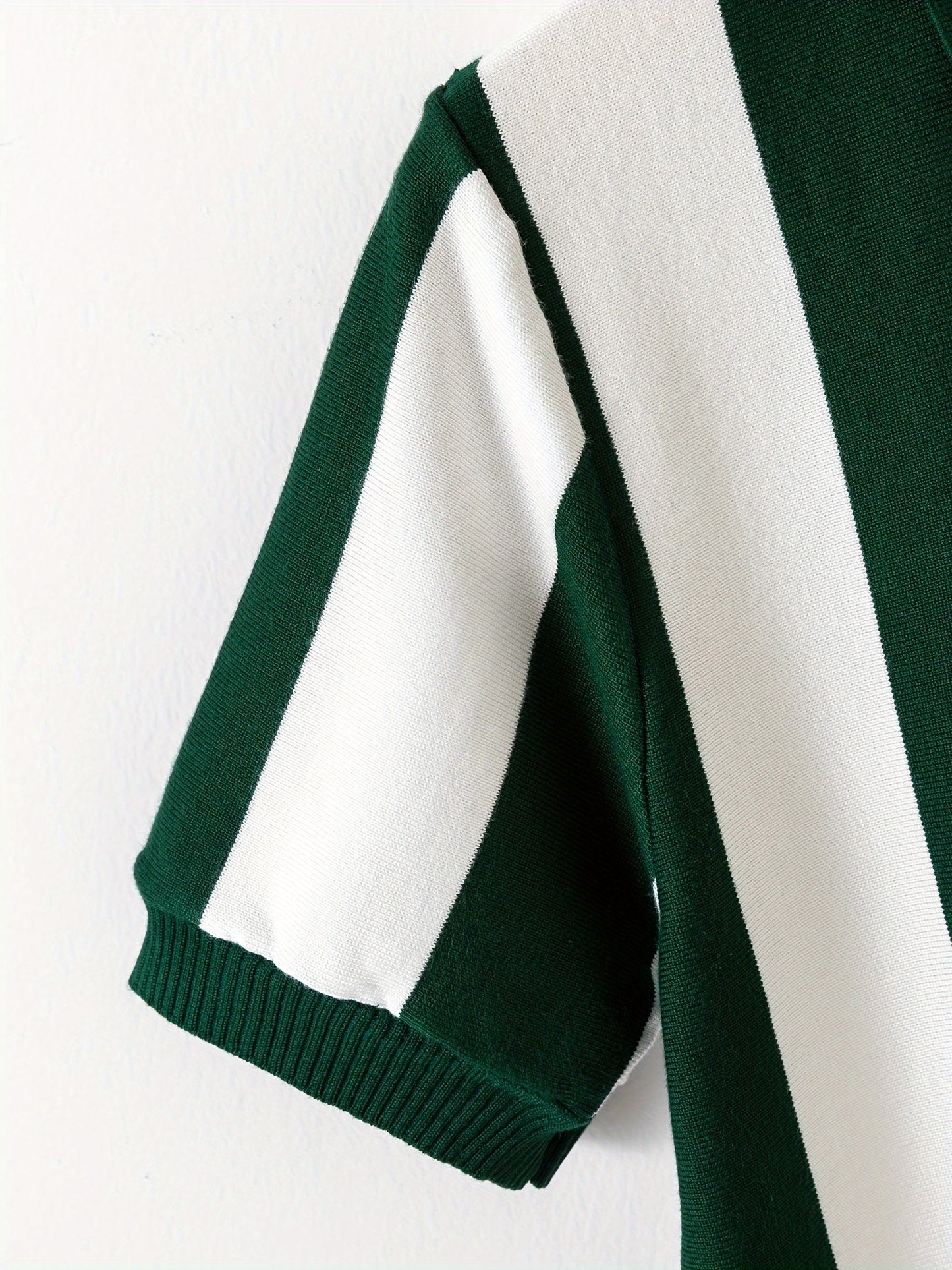 Men'S Striped Short-Sleeve Shirt for Spring And Summer, Suitable for Young And Middle-Aged Professionals, Featuring a Stylish Collar for Golf, Knit