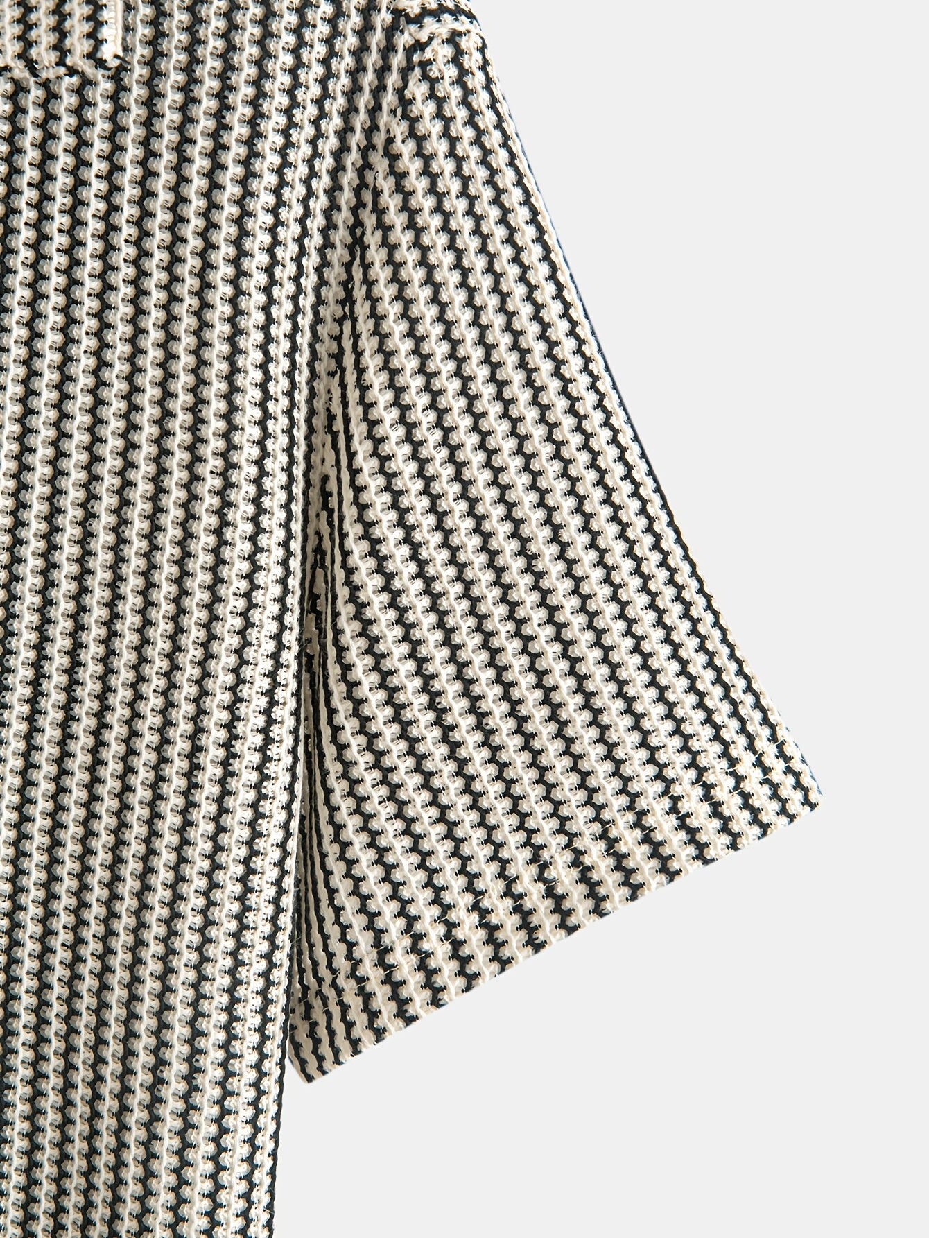 Men's Fashion Classic Personality Beige Brown Interwoven Knit Suit Collar Full Open Button Design, Suitable for Daily Casual Fashion, Simple Outing Commute Street Trend Summer New Short Sleeve Shirt